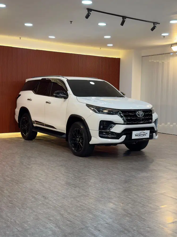 Fortuner 2.8 VRZ GR Sport 2023 odo 27 Ribuan