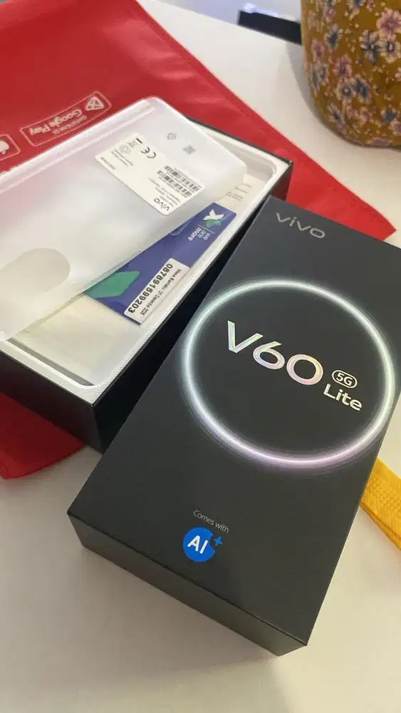 V60 lite 5g 8/256 masih baru bgtt pemakaian baru 2 hari