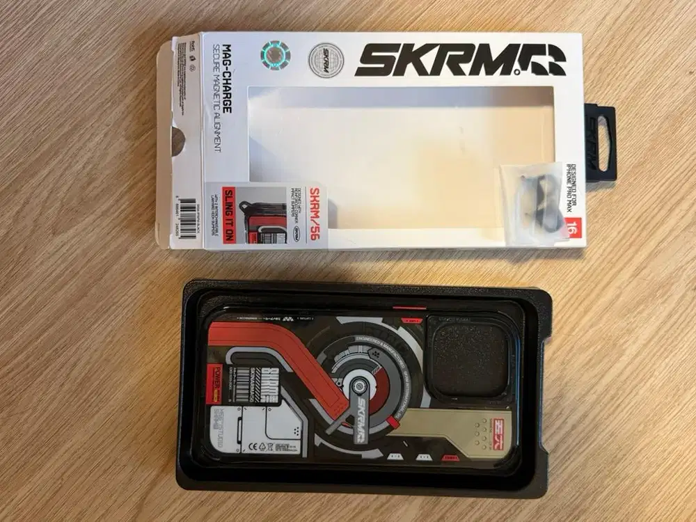 Skinarma Iphone 16 PM