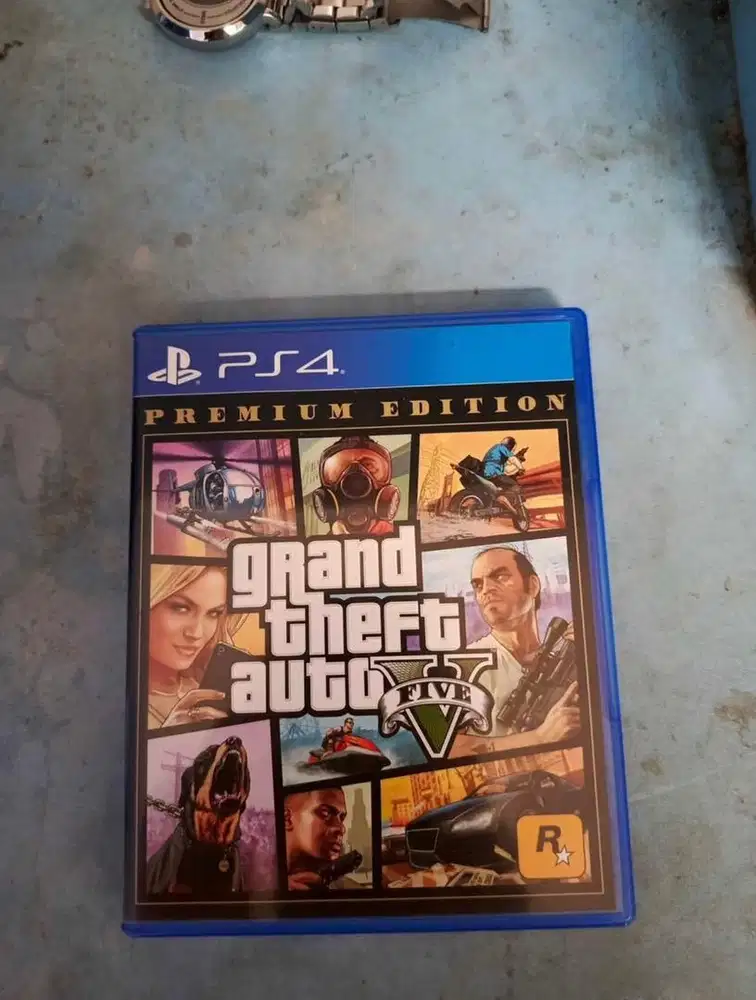 KASET PS 4 GTA 5 PREMIUM EDITION