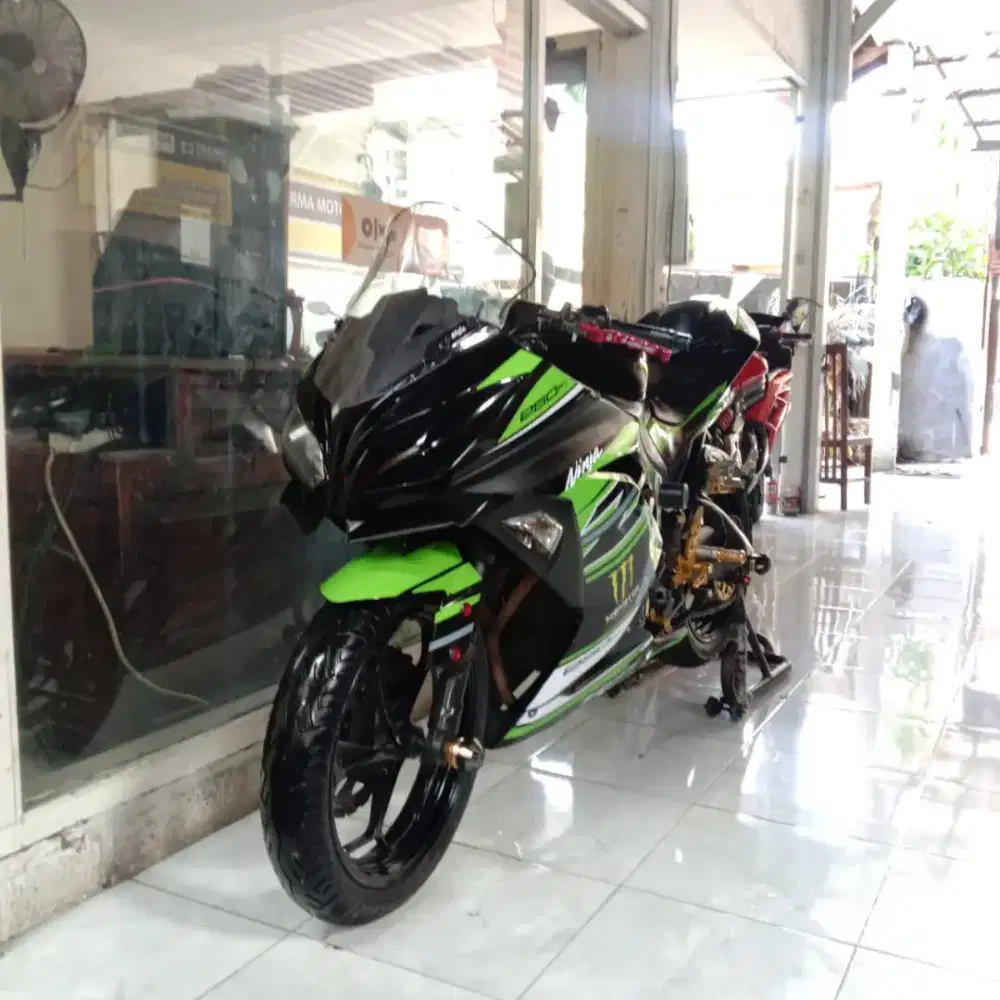 Ninja fi thn 2013 cash. ;Bali dharma motor