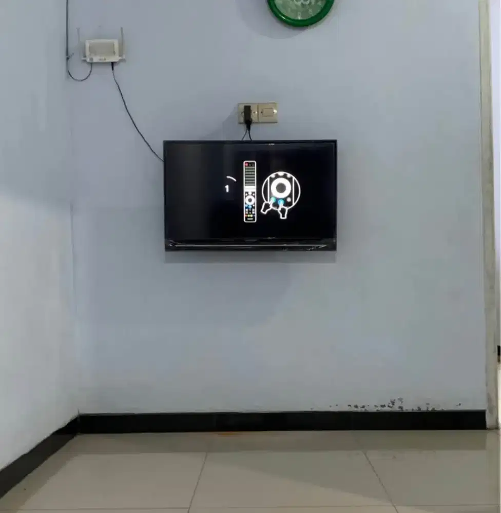 Sedia bracket tv keliling/braket tv/breket tv/briket tv