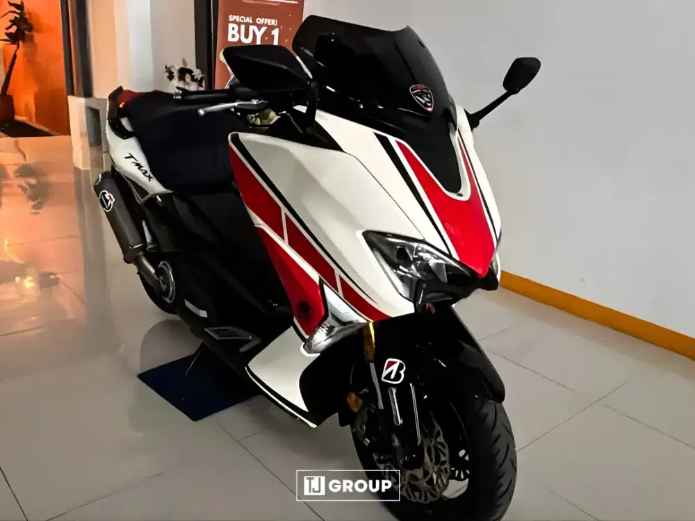 FOR SALE!! Yamaha TMAX DX