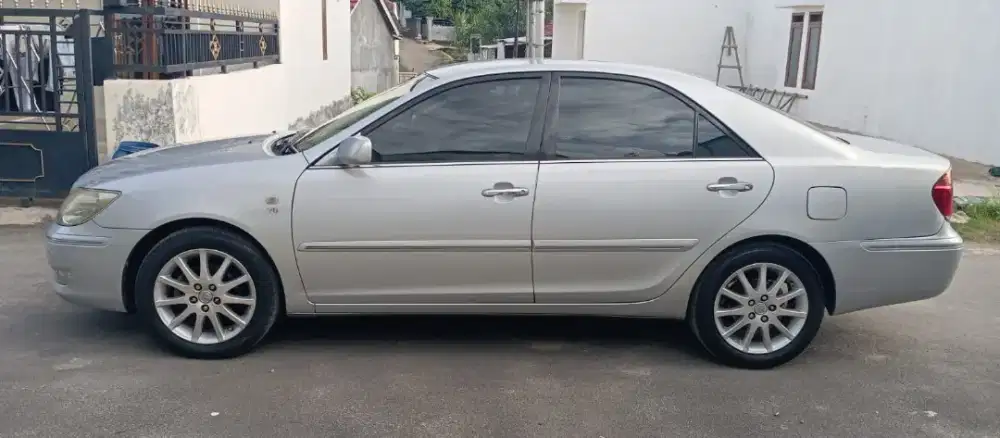 Jual mobil camry