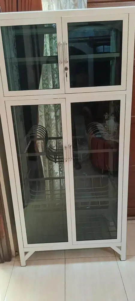 DIJUAL MURAH RAK LEMARI DAPUR PEMAKAIAN 3bulan saja BAHAN TEBAL