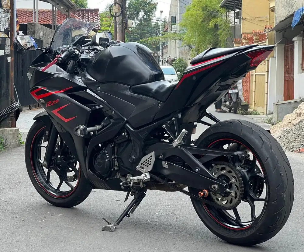 Yamaha R25 2017 low KM Mulus hitam doff no minus langka modif