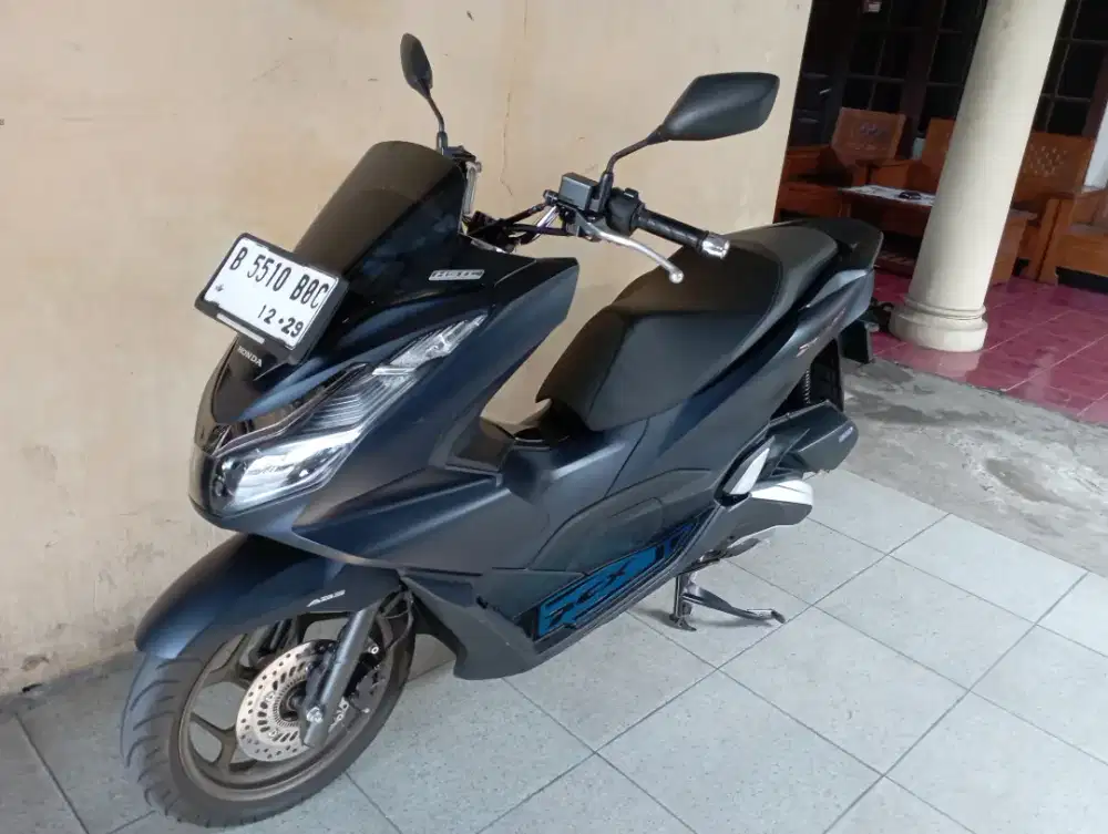 HONDA PCX 160 ABS 2024 KM 2000 GOOD CONDITION