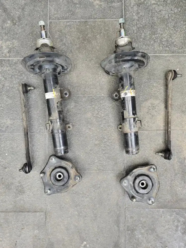 SHOCKBREAKER SECOND CRV GEN 5 (2017) BAWAAN HONDA.