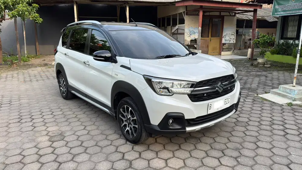 Suzuki XL7 2022 Bensin