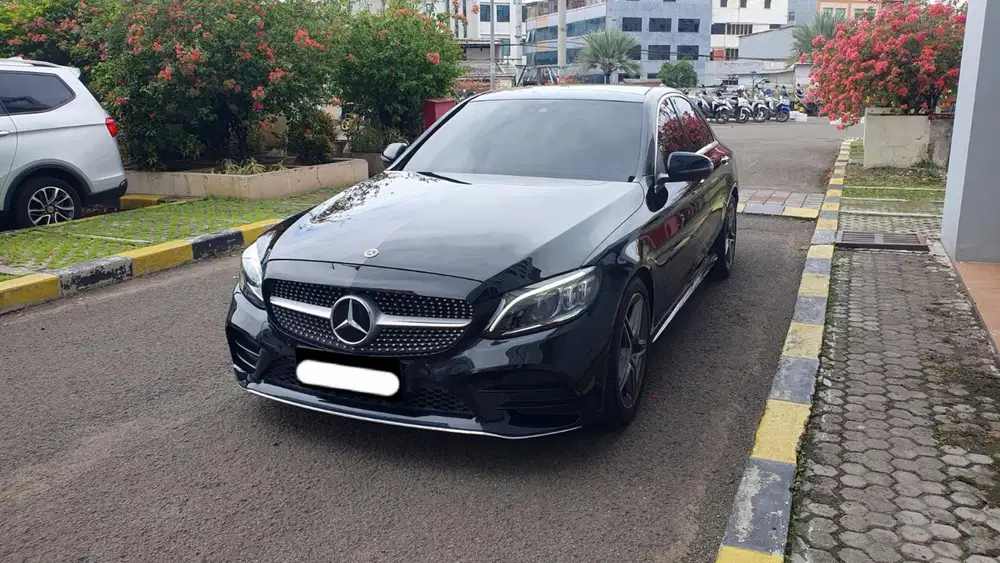 Km30rb mercedes benz mercy c300 amg line 2019 hitam