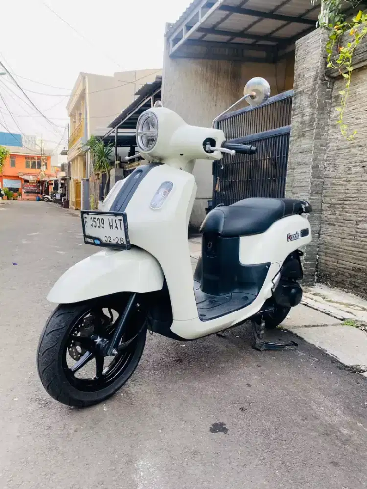 Yamaha Fazzio hybrid Keyless th 2023 Gress siap pakai