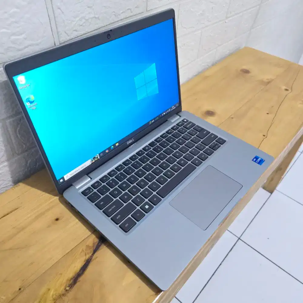 DELL Latitude 5440 Intel i7-1365U RAM 16GB SSD 512GB Laptop Premium