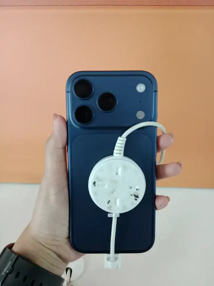 IPHONE 17 PRO GARANSI RESMI IBOX