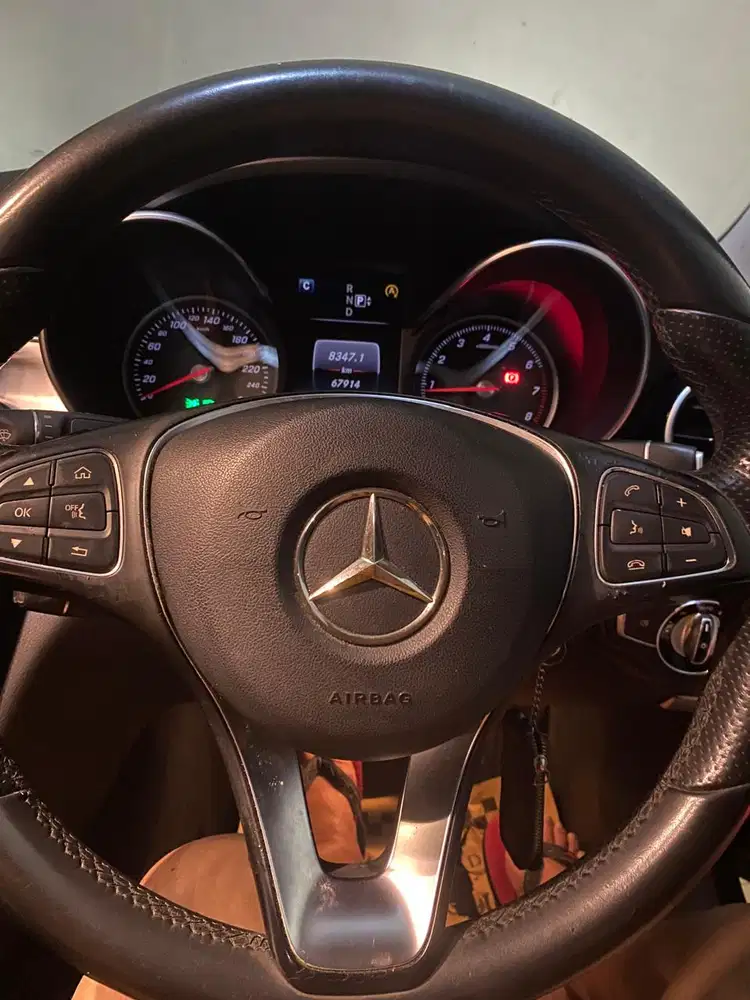 Mercedes-Benz C200 2015 Bensin