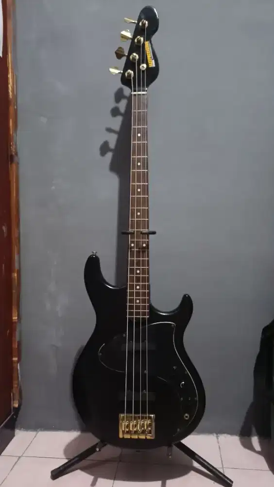 Bass Custom Model Yamaha Bb Series