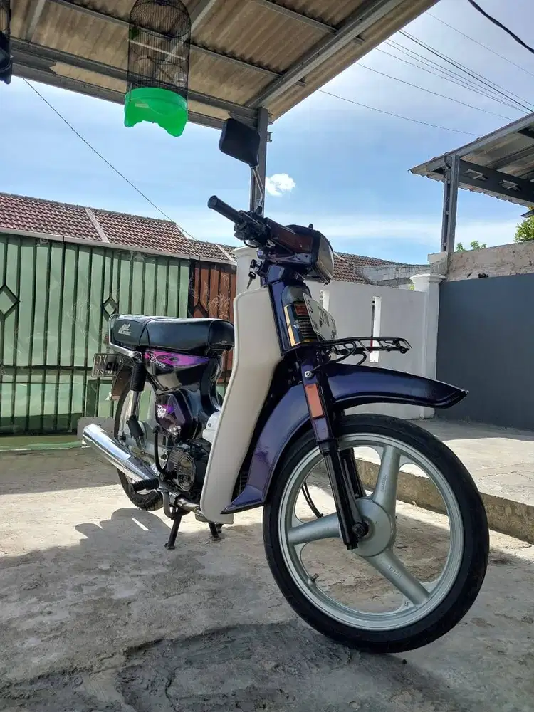 DIJUAL MOTOR SUZUKI RC 100 TAHUN 1997