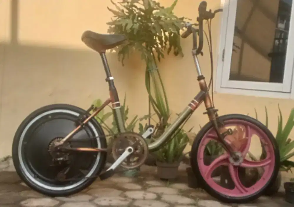 Sepeda Minion Phoenix ukuran 20