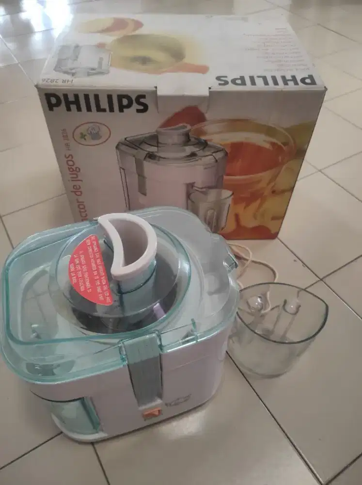 Philips HR2826 juicer