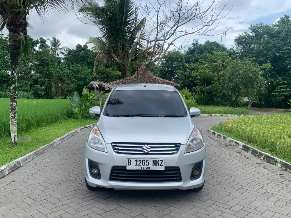 Suzuki Ertiga GX matic , bebas laka bebas banjir , Kredit Dp 10jt