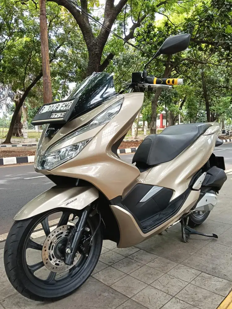 DIJUAL CASH HONDA PCX 150 ABS THN 2018 PAJAK IDUP SIAP PAKAI