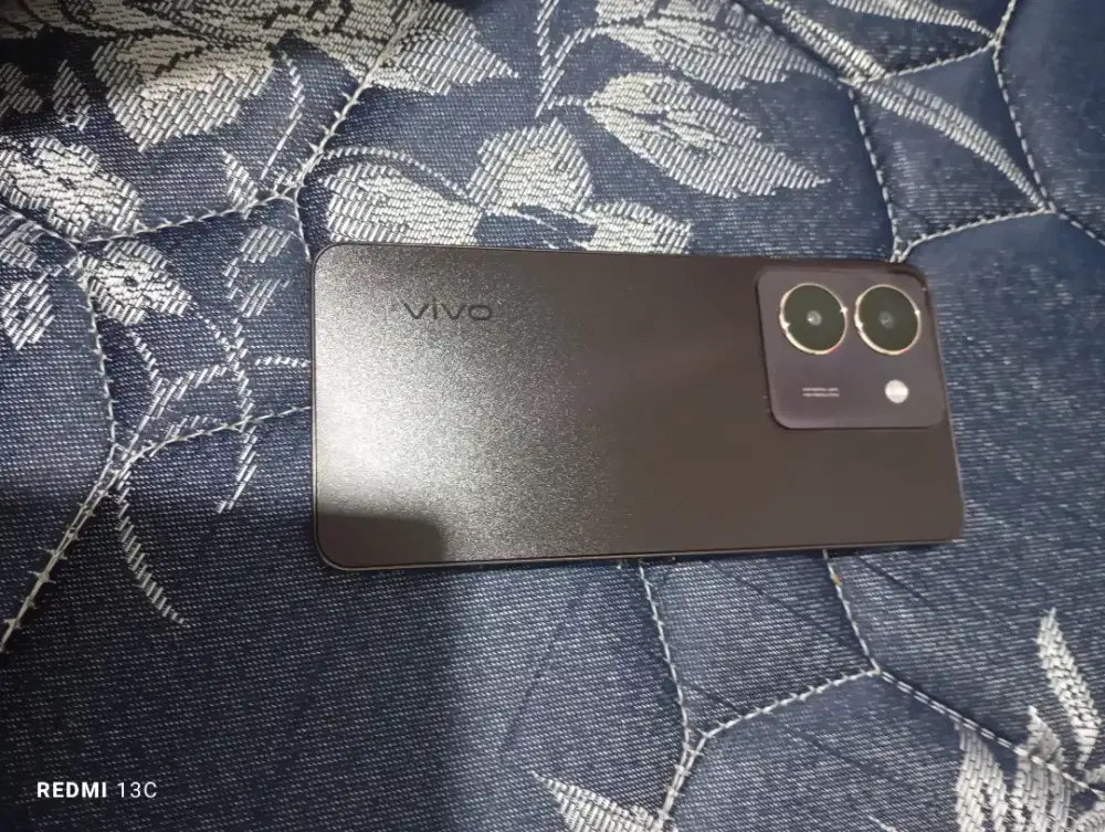 Vivo y27s ram 8/128