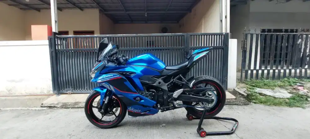 Kawasaki zx25r abs 2023