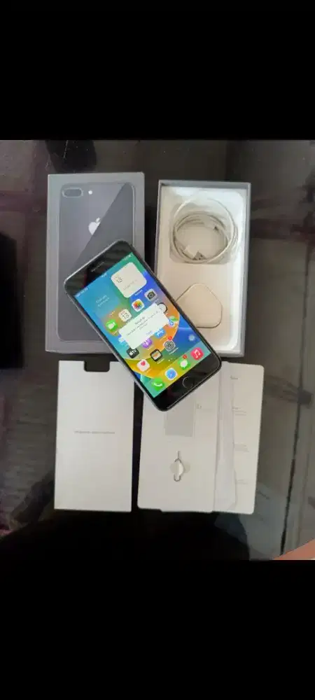 iPhone 8 plus 64GB