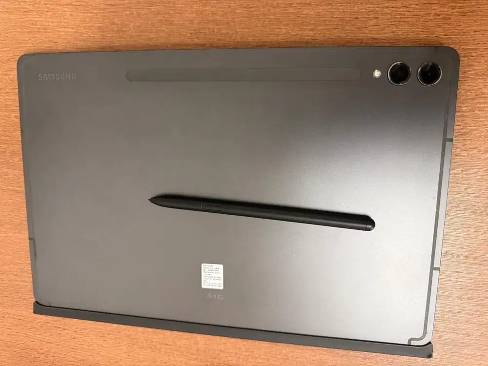 Dijual tablet Samsung S9+ 512 GB WIFI Celluler kondisi OK