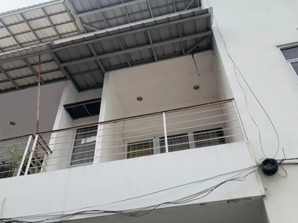 Rumah 3 Lantai Siap Huni Asem Duri Kepa Jakarta Barat