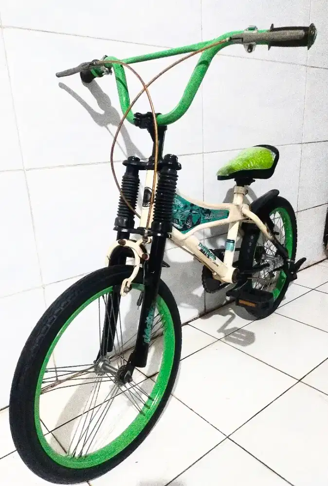 Sepeda ukuran 18 cocok buat anak umur 4 tahun - 8 tahun