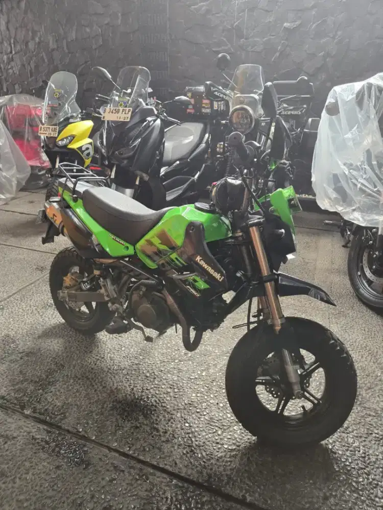 Motor KAWASAKI KSR 110 PRO 2018 KM 1060 mulus surat2 LENGKAP RARE