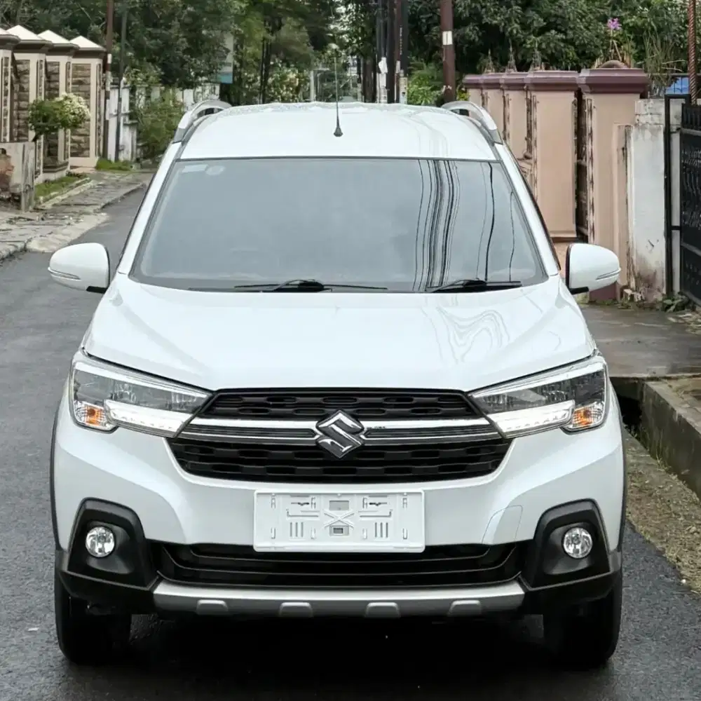 Suzuki XL7 Alpha 1.5 Matic 2020 Putih
