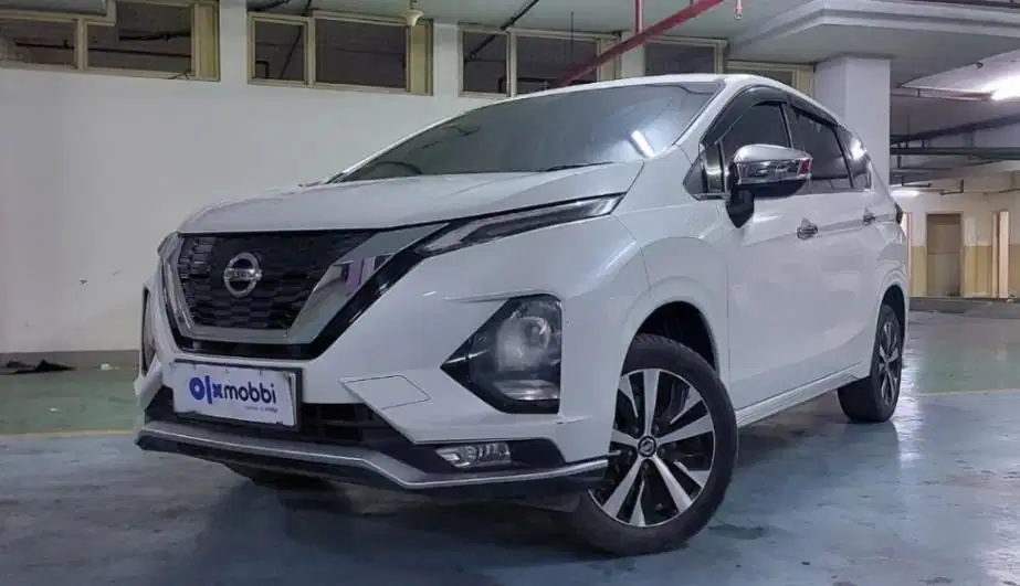 Pajak Panjang TDP 9JT Nissan Livina 1.5 VL Bensin-AT 2019 Putih