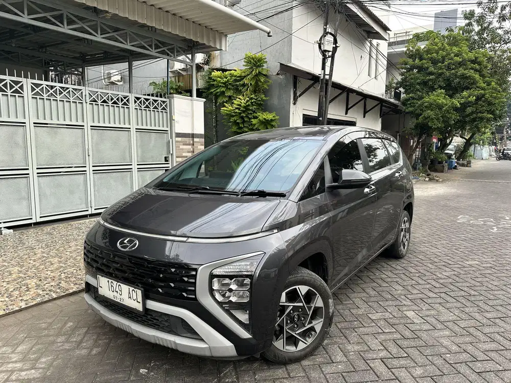 HYUNDAI STARGEZER PRIME 2022 GREY MATIC