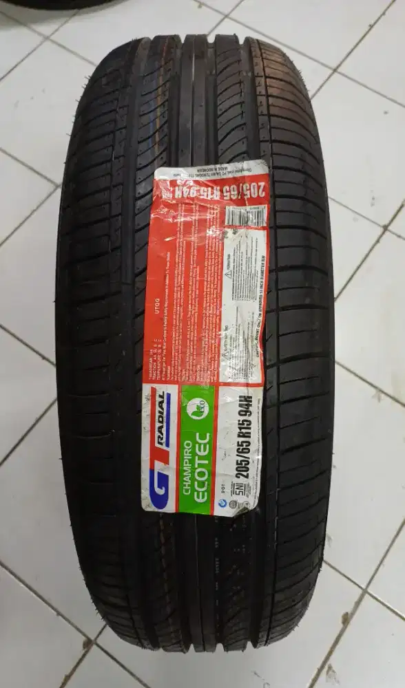 Ban GT CHAMPIRO ECOTEC 205 65 R15 untuk mobil Innova