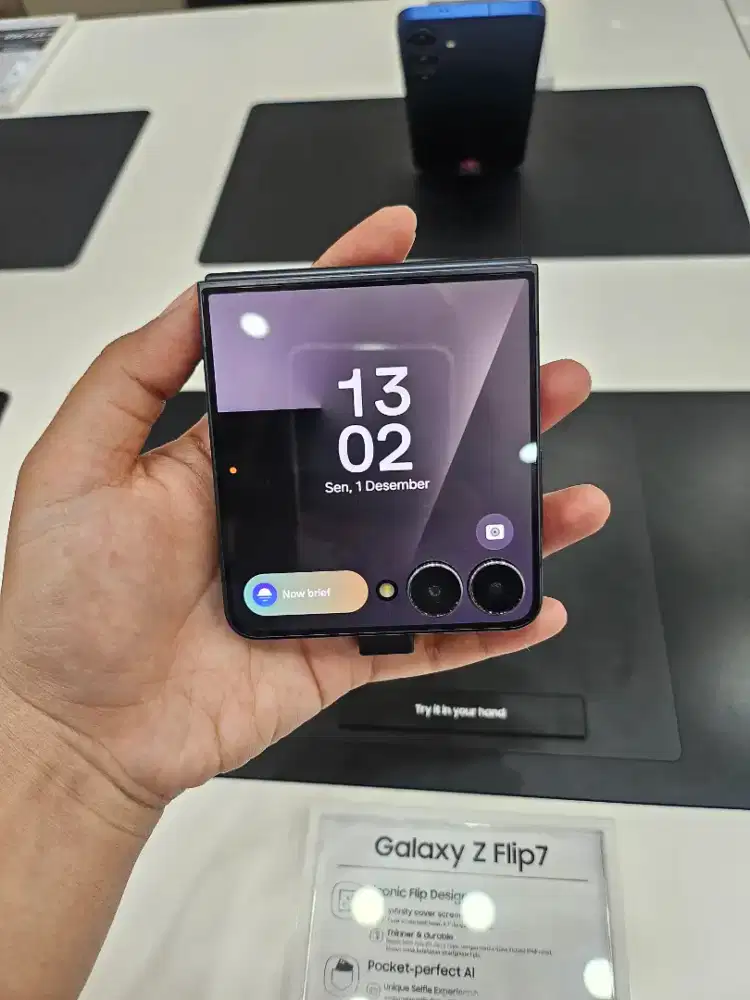 Samsung Galaxy ZFlip 7 | Promo Kredit Bunga 0% | Bisa Cash TT