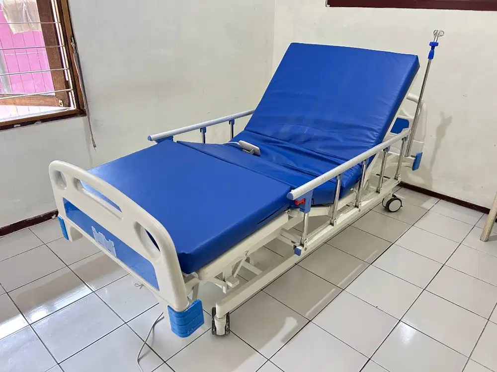 Ranjang Pasien/Hospital Bed Elektrik (Remote) + Bonus Decubit