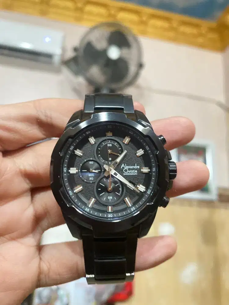 Jam tangan pria merk ALEXANDRE CHRISTIE