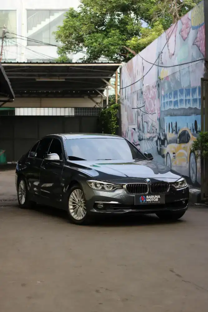 (TDP 20JT) BMW 320i 320 i F30 Luxury 2018 Istimewa