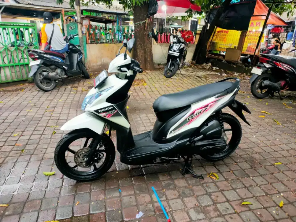Honda Beat 110cc PGM-FI Tahun 2013