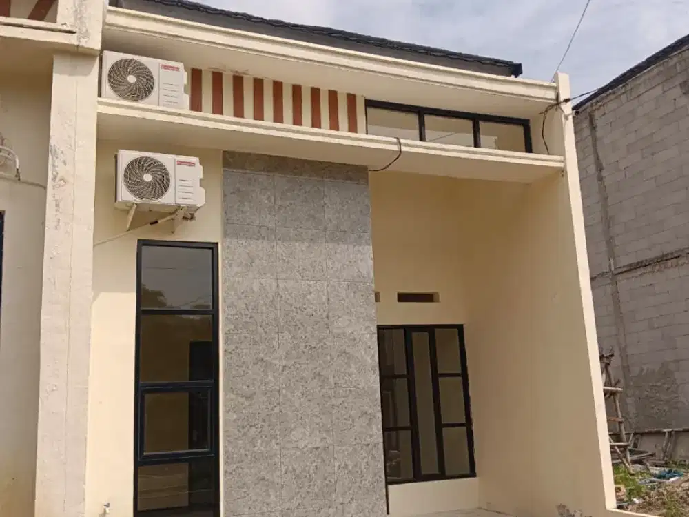 rumah bagus 2 lt strategis mudah akses ke fasilitas umum