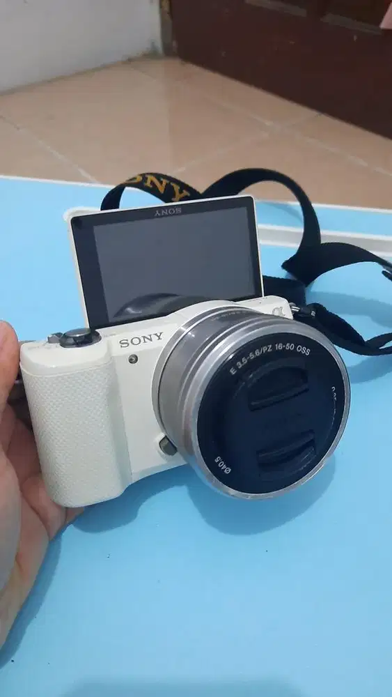Kamera mirrorless sony a5000 kit