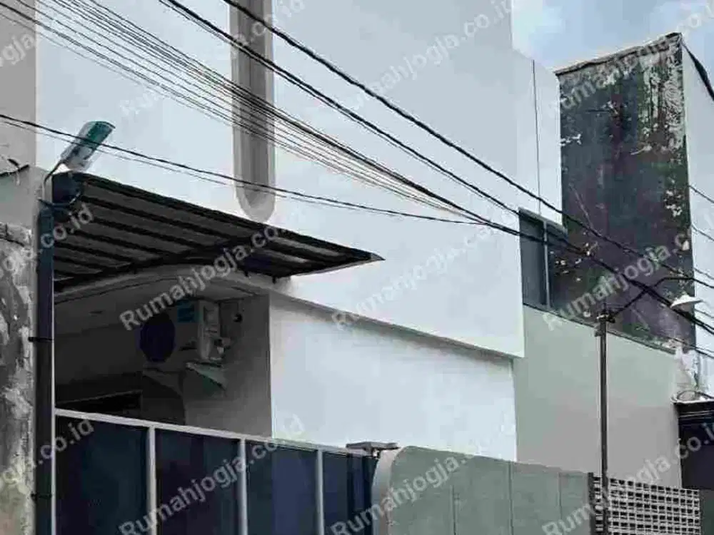 rumah kost ekslusif  baru 10 kamar tidur condongcatur dekat polda Diy