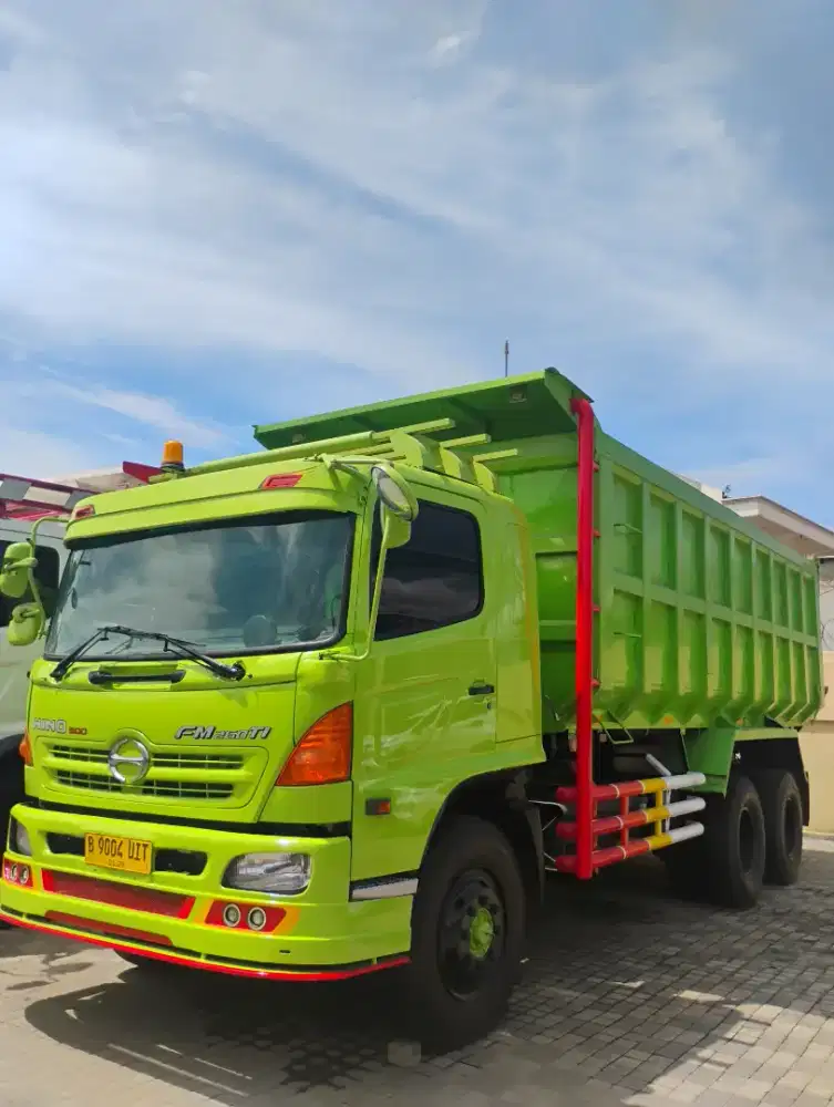Dump Truk Hino Lohan FM 260 TI 2015