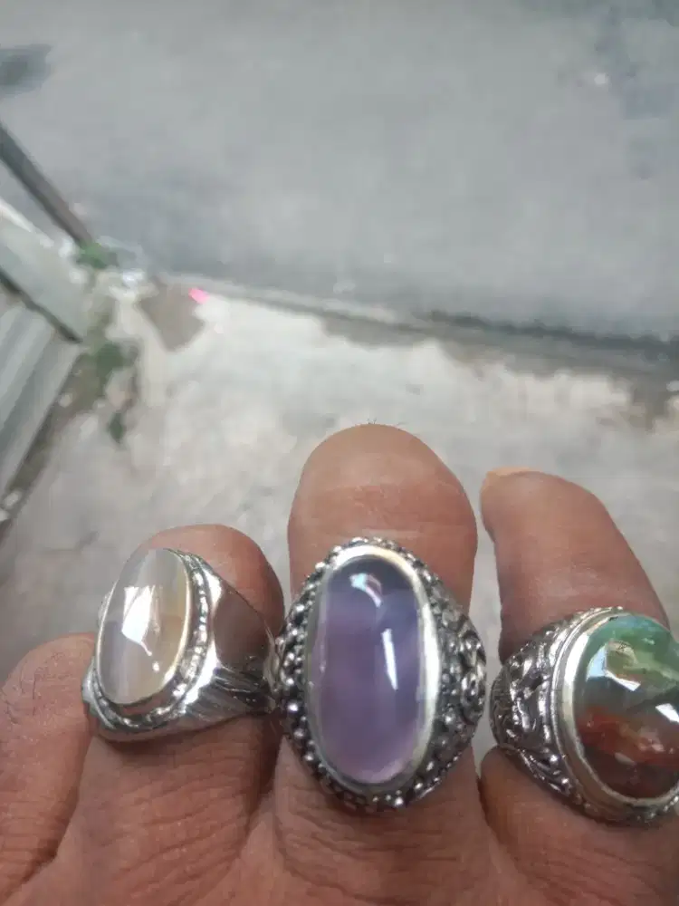 Batu pw garut. Violet batiraja. Tapak jalak