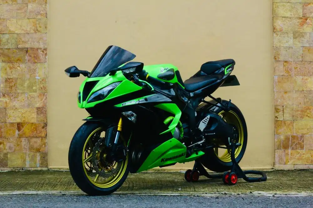Kawasaki zx636R like new CBR650 ZX6R Z800 Z900