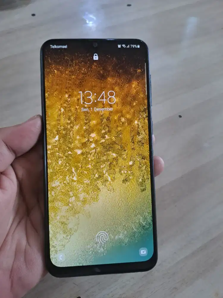 Samsung A50 4/64 no minus