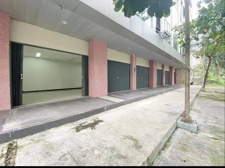 Di Kontrakkan Kantor Semarang 5020