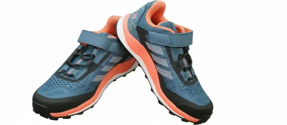 Sepatu adidas ORIGINAL!!