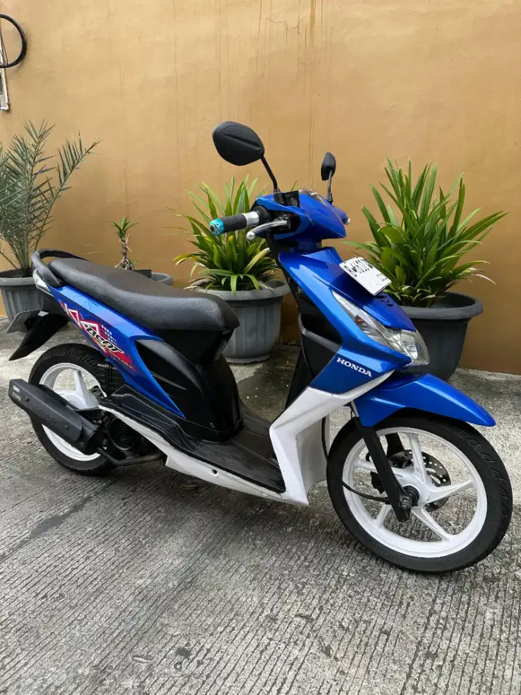 Honda Beat Karbu 110cc CBS Thn.2011